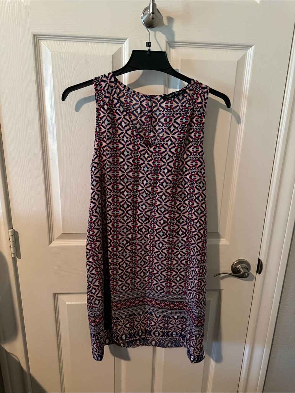 Sweet Rain Geometric Shift Dress in Navy and Pink